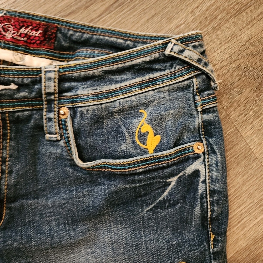 Vintage Baby Phat Y2K Capri Jeans Cat Embroidered McBling Cropped Denim 5 / 6 - Picture 7 of 16